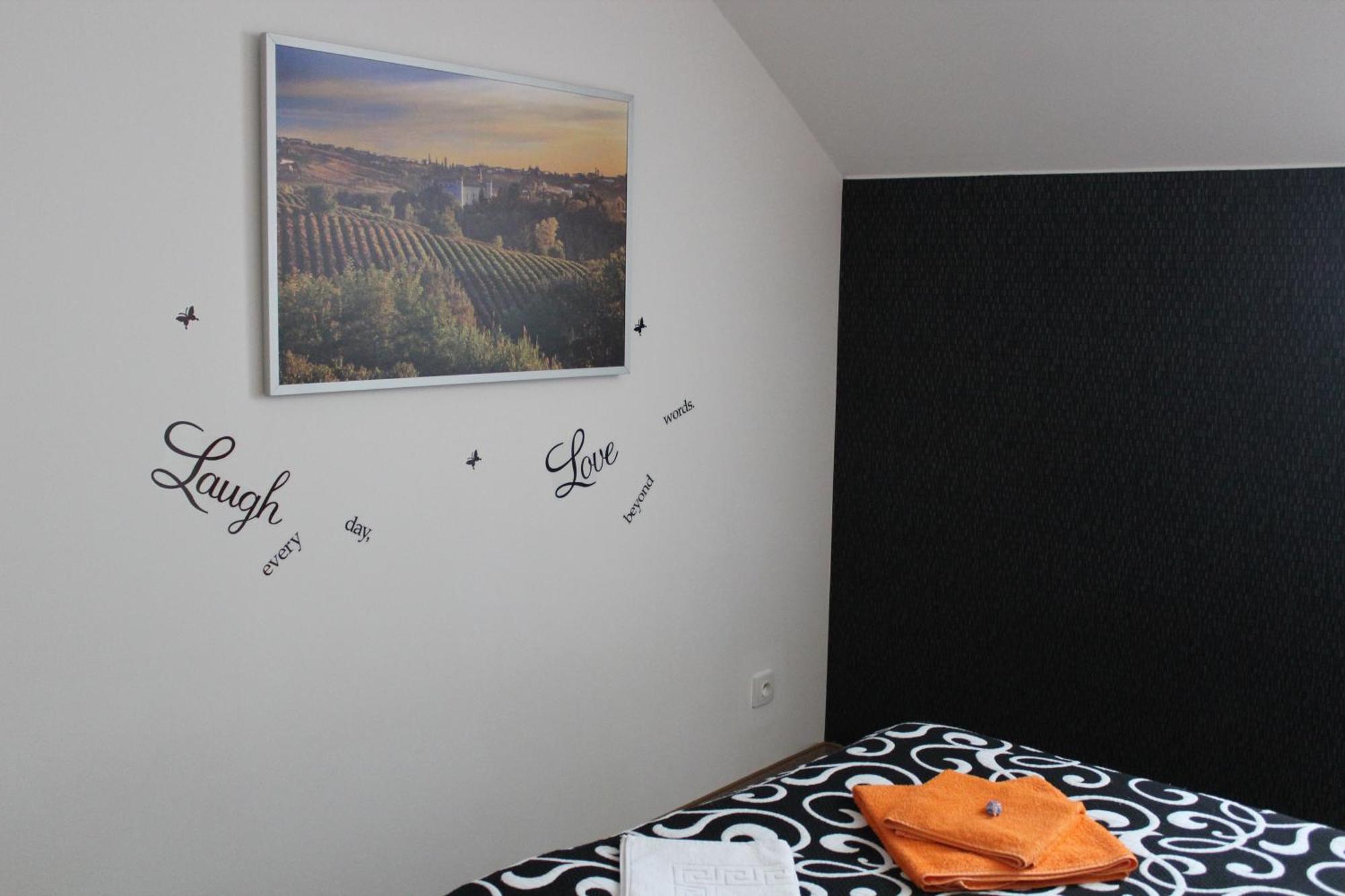 Apartments Verona Karlovy Vary Bagian luar foto