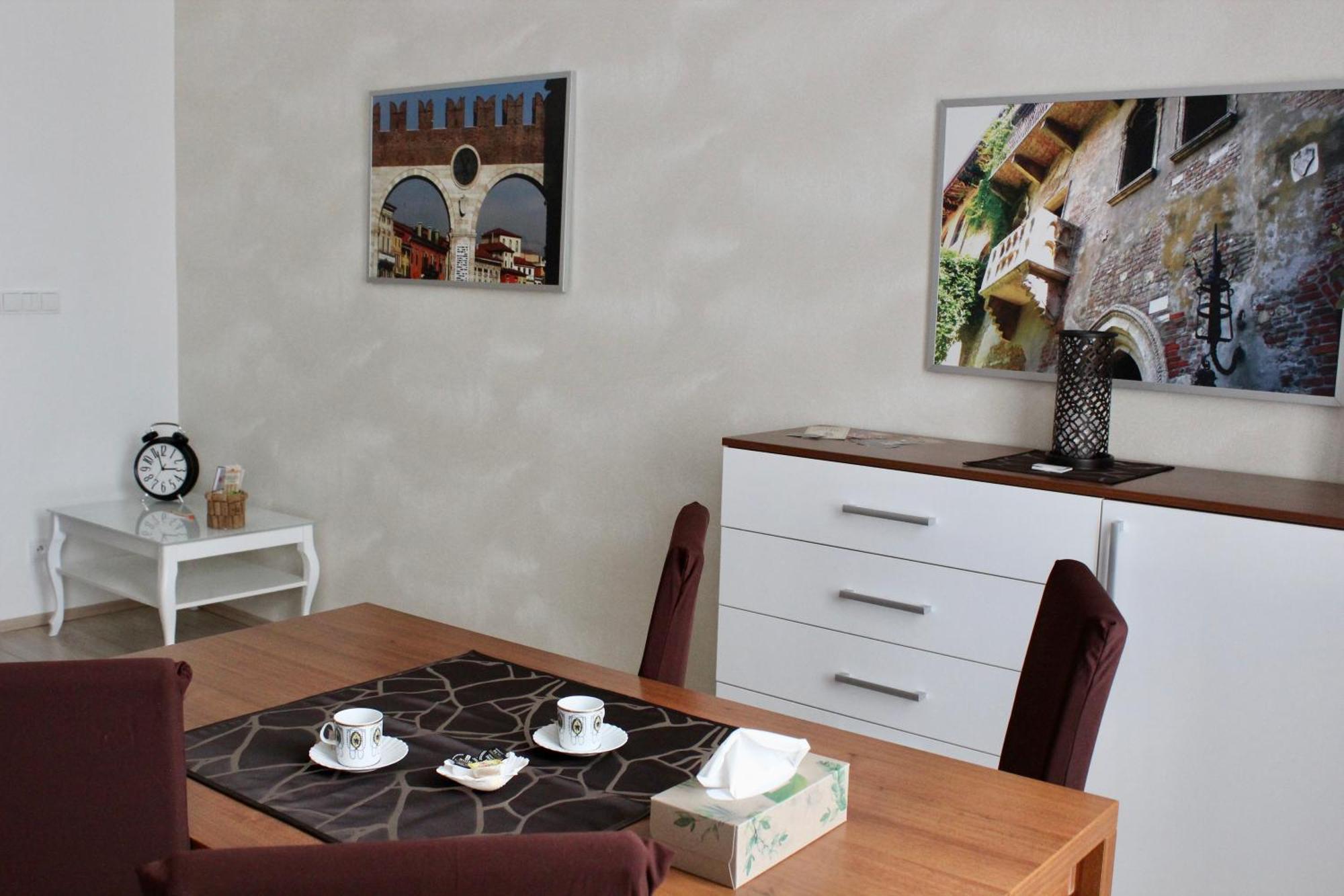 Apartments Verona Karlovy Vary Bagian luar foto