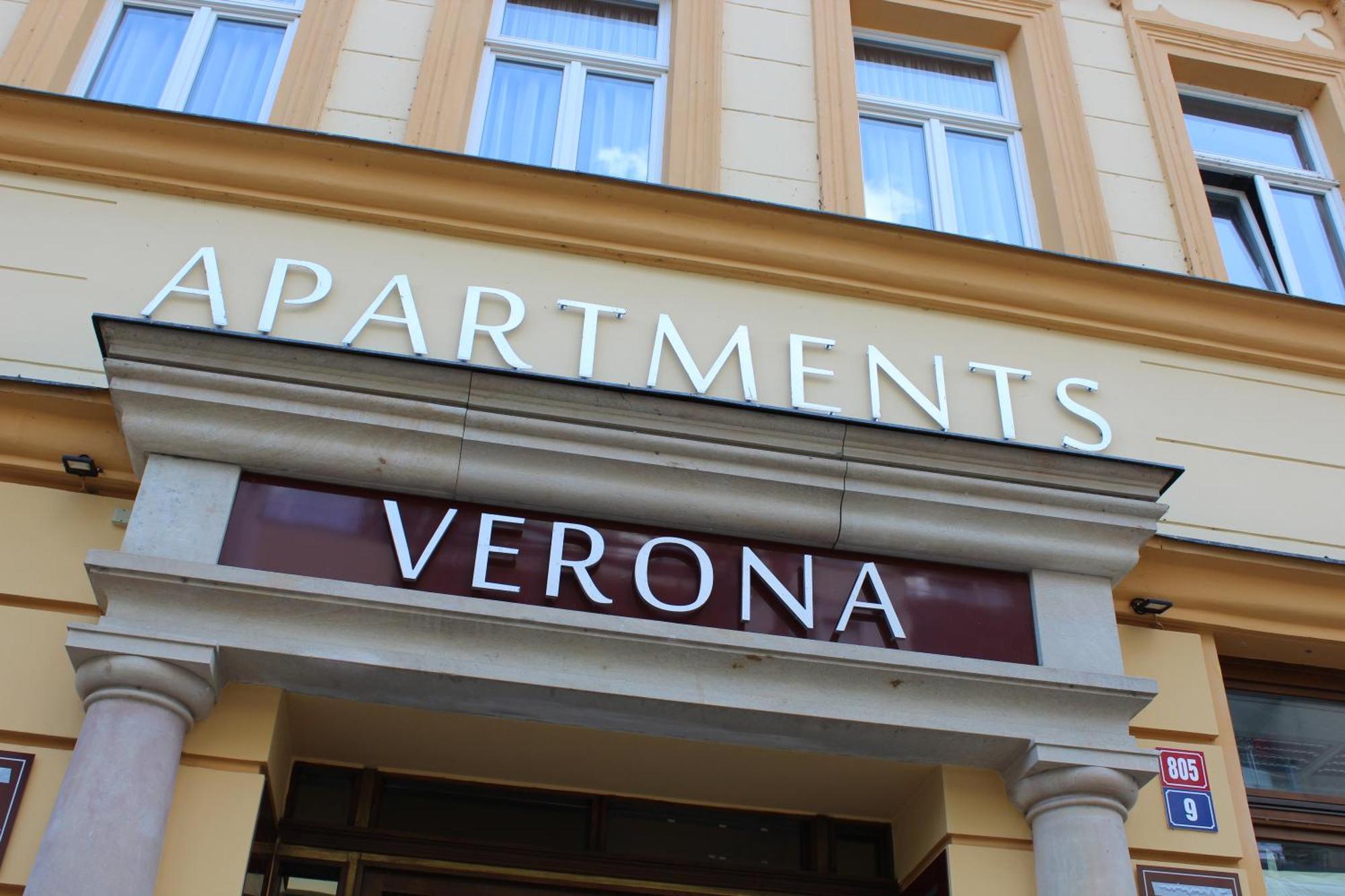Apartments Verona Karlovy Vary Bagian luar foto